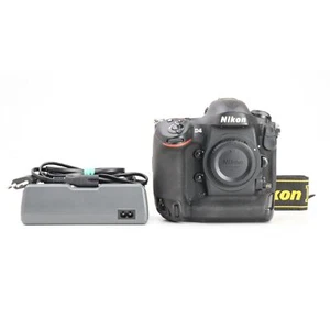Nikon D4 + 307 K Attivazioni + Buono (227359) - Foto 1 di 7