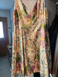 Adrianna Papell women party dress 20W gold gobelen color with rose excel cond - Picture 1 of 4