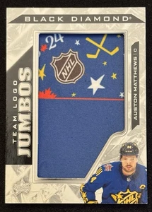 2024-25 UD Black Diamond #TL-AM Auston Matthews Team Logo Jumbo Patch All-Star - Foto 1 di 2