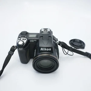 Nikon Coolpix 5700 Digital Camera 5MP 8x Zoom For Parts or Repair - Picture 1 of 4