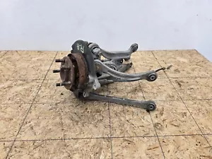 CHRYSLER 300C SRT8 05-10 OEM REAR RIGHT PASSENGER SUSPENSION WHEEL HUB SPINDLE - Picture 1 of 10