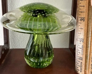 RAINBOW VIKING Art Glass Green Controlled Bubble PAPERWEIGHT ART PIECE handmade - Picture 1 of 17