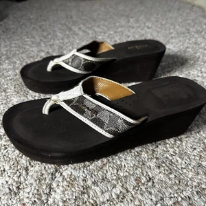 Coach Women Jolene Wedge Monogram Thong Flip Flop Sandals Brown Size 6.5 #A7821 - Picture 1 of 12