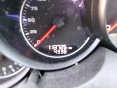 Стекло на четверть пассажира с оттенком конфиденциальности подходит для Porsche Cayenne 2122257 11–18 годов выпуска - Изображение 1 из 4