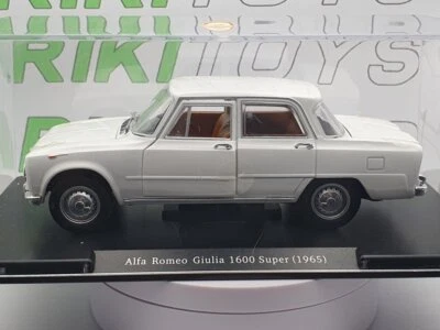 Alfa Romeo Giulia Super 1965 Leo Model 1/24 Bianco - Immagine 1 di 4