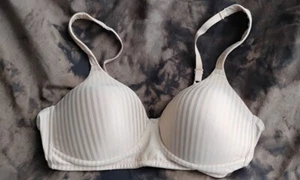 Playtex Secrets Size 38B Perfectly Smooth Wire free Bra Full Coverage 4707 - Picture 1 of 7