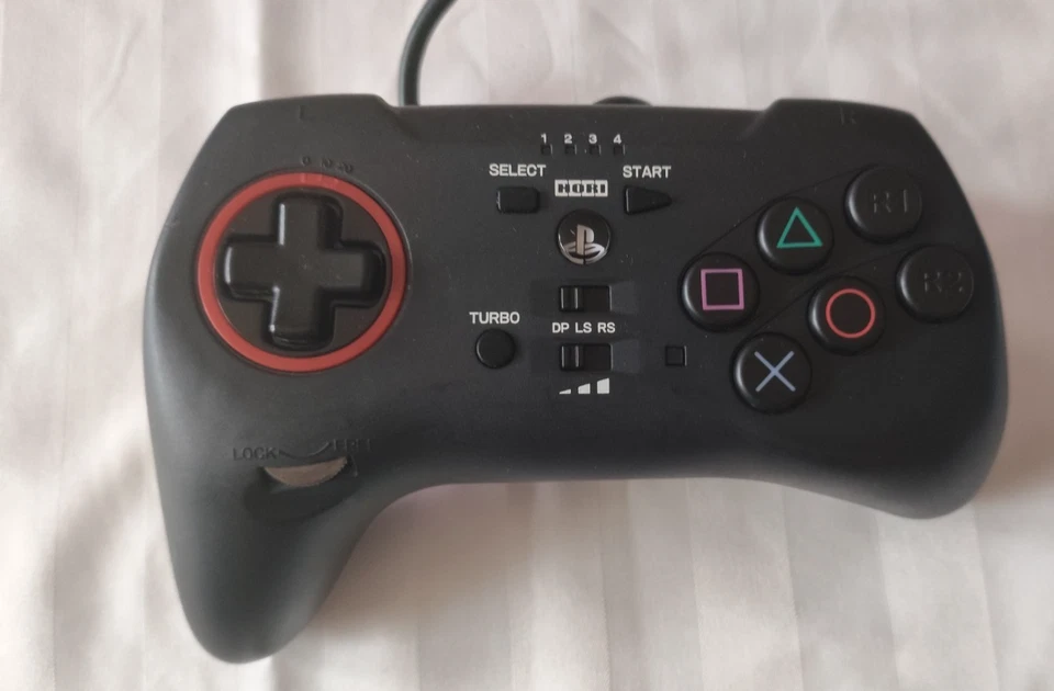 Controlador Gamepad FC4 Hori Fighting Commander 4 Sony PC/PS4/PS3 Foto 1 de 1