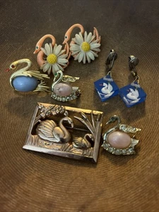 Vintage Schwan Schmuck Konvolut Broschen Ohrclips Konvolut - Bild 1 von 8