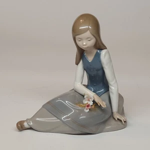 LLADRO Figur #5071_Nachdenkliches Junges Mädchen_BESCHÄDIGT - Bild 1 von 7
