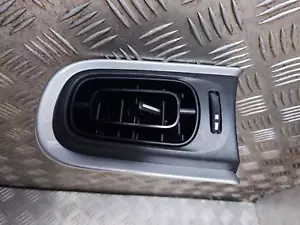 Grille Aération Gauche - CITROËN C3 III (3) PHASE I (1) - De 10-2016 - Picture 1 of 3