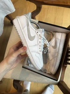 Size 9 - Air Jordan 1 Retro OG 2021 Low Neutral Grey W - Picture 1 of 8