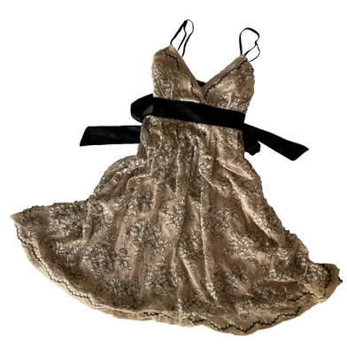 Vestido formal vintage MYSTIC hecho en EE. UU. crema negro encaje lazo satinado mujer talla M Foto 1 de 4