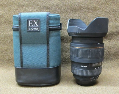 Sigma Zoom 24-70mm f2.8 EX DG Macro Lens With Hood and Original Carry Case - Image 1 of 4