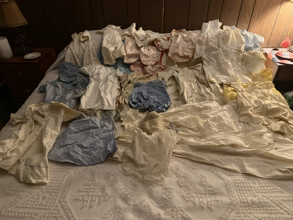 Lot Vintage 1900’s Baby Clothes 0-3 Months Sleepers Outfits 32 Pieces Felton Bro - Image 1 of 1