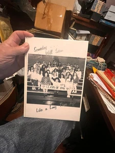 Yearbook Sacred Heart High School Carbondale, Pa. 1991 mint condition St. Rose - Bild 1 von 13
