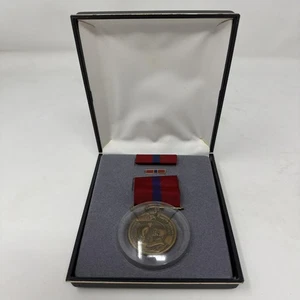 GENUINE U.S. MEDAL PRESENTATION SET: MARINE CORPS GOOD CONDUCT - Picture 1 of 6