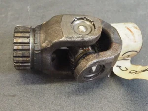 CROSS JOINT COMP.,YOKE CARDAN SUZUKI GSX1100G 1992 27100-26D00 17687 - Imagen 1 de 4