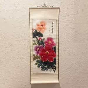 Pergamino colgante japonés arte floral pintado a mano papel de seda firmado 28" x 10-1/2" - Imagen 1 de 5