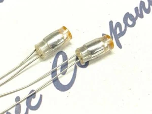 10pcs - TSC 82P (82pF) 50V 5% Polystyrene (PS) Film Radial Capacitor - Picture 1 of 4