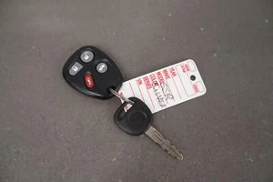 2004 Chevy SSR Single (1) OEM Key and Fob Good Letters Tested - Picture 1 of 10