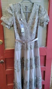 TADASHI SHOJI Fatiha Floral Lace & Chiffon in Dutchess Gray Dress Size 2 NWT - Picture 1 of 8