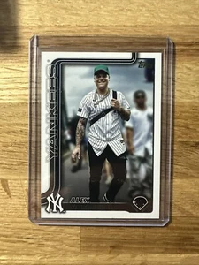 2025 Topps Series 2 Alex Verdugo Golden Mirror SSP Yankees Braves - Picture 1 of 2