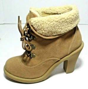 Botines Mudd para mujer talla 6M imitación gamuza forrados Sherpa en muy buena condición - Imagen 1 de 8