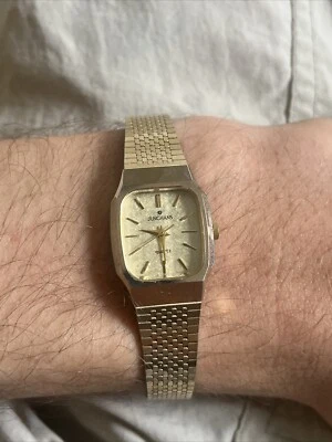 Reloj para dama Junghans esfera dorada tanque cuarzo - ¡Impresionante! ¡Batería nueva! Foto 1 de 4