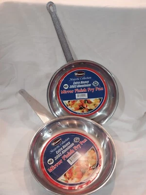 Sartén para restaurante comercial 2 Winco de 10" con acabado de espejo de aluminio extra pesado Foto 1 de 4