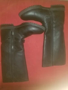 NEU - Kenneth Cole Reaction Jackie Moto halbhohe schwarze Damenstiefel mit seitlichem Reißverschluss 4 - Bild 1 von 5
