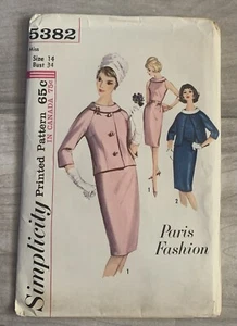 De Colección 1964 Simplicity Pattern 5382 Chaqueta Vestido Cuello Desmontable París Moda 14 UC - Imagen 1 de 2