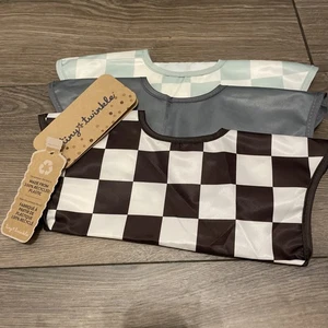 Juego de 3 baberos Tiny Twinkle Easy.  6-24 Meses Impermeable Desorden Libre Nuevo - Imagen 1 de 10