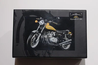 MINICHAMPS 1972 KAWASAKI Z1 900 COLOR CANDY GREEN/YELLOW SCALE 1:12 122164101 - image 1 of 4