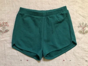 Hanna Andersson Hunter Green French Terry Dolphin Vent Shorts, Size 130 - Picture 1 of 3