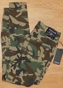 TRUE RELIGION WOMEN'S JENNIE SKINNY GREEN CAMO JEANS sz 27 NEW$159 AUTHENTIC - Picture 1 of 9