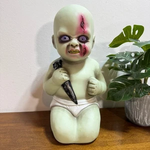 Evil Zombie Baby with Dagger Blow Mold Halloween Prop Decoration 11.5" - Bild 1 von 6