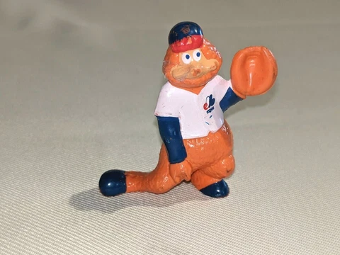 Youppi #2 Montreal Expos Mascot PVC Figure, 2 3/4"  1985 Plastiques Gagnon Cover