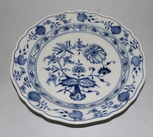 Meissen Porzellan Speiseteller Zwiebelmuster Neuer Ausschnitt Ø 22,0 cm 1. Wahl - Picture 1 of 9
