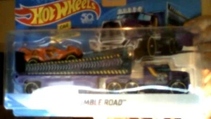 HOT WHEELS " RUMBLE ROAD " ABNEHMBARER ANHÄNGER & AUTO ( BDW53 BDW53-0912 BDW51 ) - Bild 1 von 8