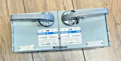 ITE V2B2222LR VACU-BREAK CLAMPMATIC 10HP 250V 1PH 60A 2POLE - Image 1 of 4