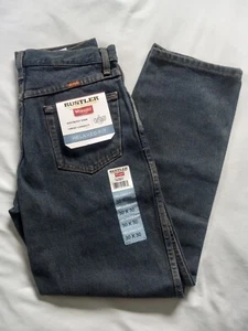 NWT Wrangler Rustler Men 30x30 Relaxed Fit Straight Leg Heavyweight Denim Jeans  - Picture 1 of 8