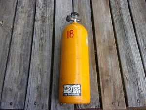 Scott SCBA 2216 psi 30 Minute Cylinder Breathing Air Tank With Valve Firefighter - Picture 1 of 9