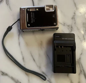 Olympus Stylus 1030SW Camera Battery Battery Charger & 2gb Card  - Fully Tested - Picture 1 of 23