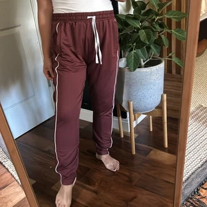 Jogger empotrado GYMSHARK. Talla M - Imagen 1 de 10