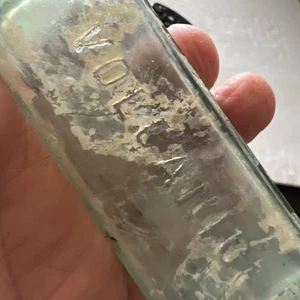 McLean’s Volcanic Oil Liniment appliziert oben, 4” groß Flasche ohne Beschädigung - Bild 1 von 8