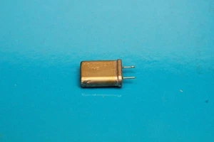 COLLINS 51S-1 - CRYSTAL 10.0 MHz 10000 KHz - GENUINE - USED - TESTED - Picture 1 of 3