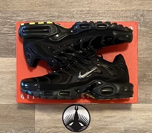 Nike Air Max Plus 'Black Chrome' Volt Running Shoes FJ2591-001 Men's Size 9.5 - Picture 1 of 12