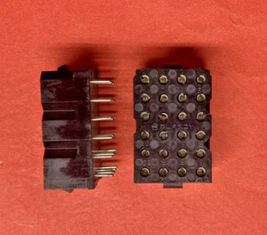 2 Pcs Burndy SMS24RE-3 24 Pin Female Connector Board Mount Eaton Souriau - Picture 1 of 2