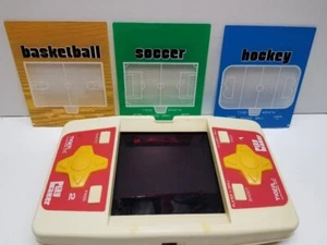 TIGER PLAYMAKER gioco sportivo portatile con basket hockey calcio TESTATO funziona! - Foto 1 di 8