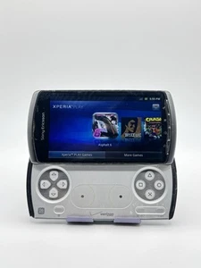 Sony Ericsson Xperia Play (R800x) 1GB - Black (Verizon) Cell Phone for Emulation - Picture 1 of 3